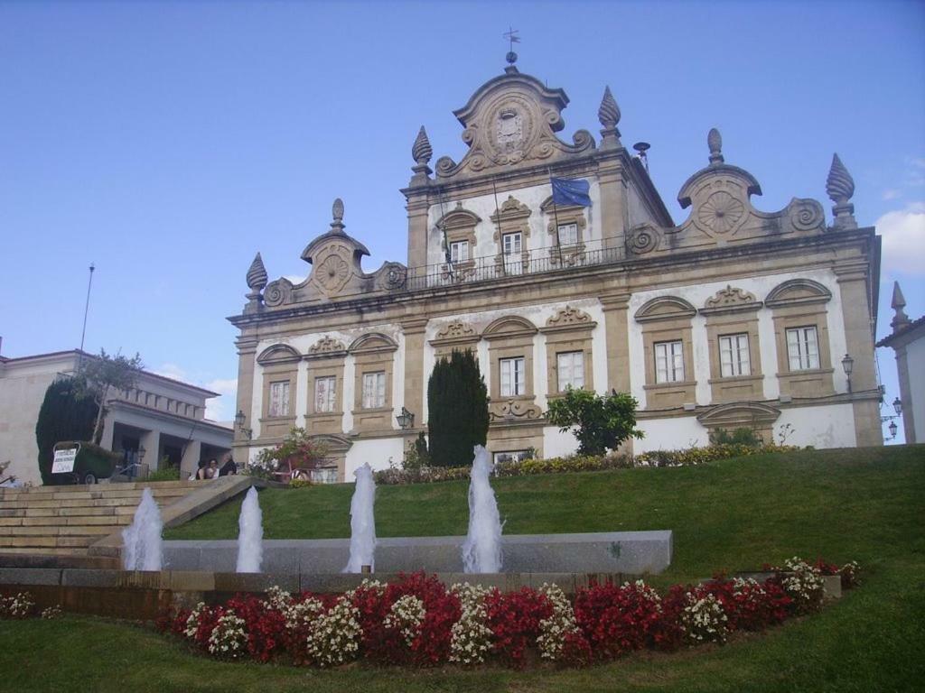 Apartamento Do Silva Mirandela Luaran gambar