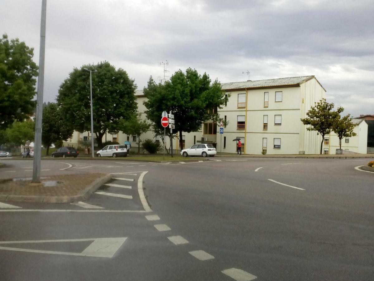 Apartamento Do Silva Mirandela Luaran gambar